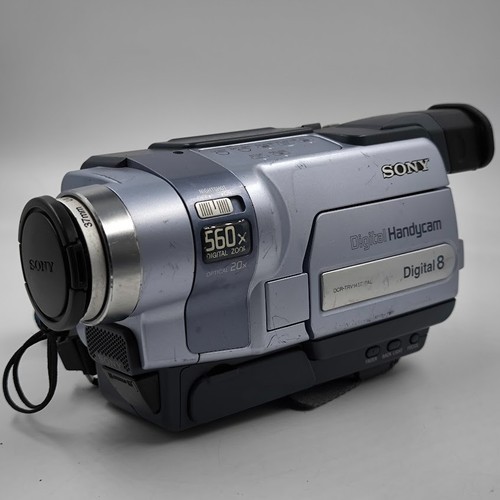 Sony dcr trv145 - e, 560x