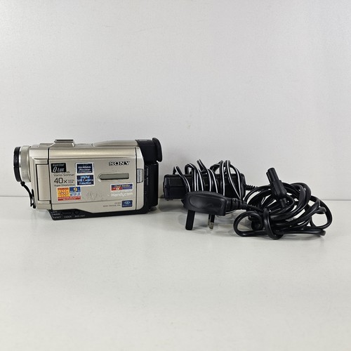 Sony dcr trv10e mini - dv, tape