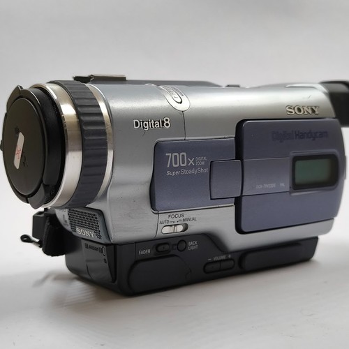 Sony dcr trv230 - dcr-trv230, 700x